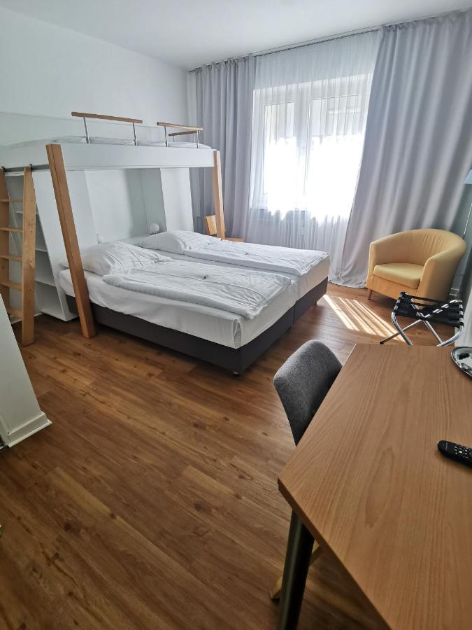 Max Hotel Duesseldorf Self-Check-In Exterior foto