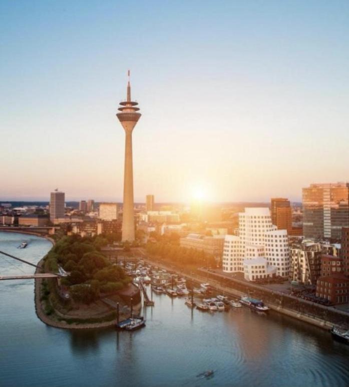 Max Hotel Duesseldorf Self-Check-In Exterior foto