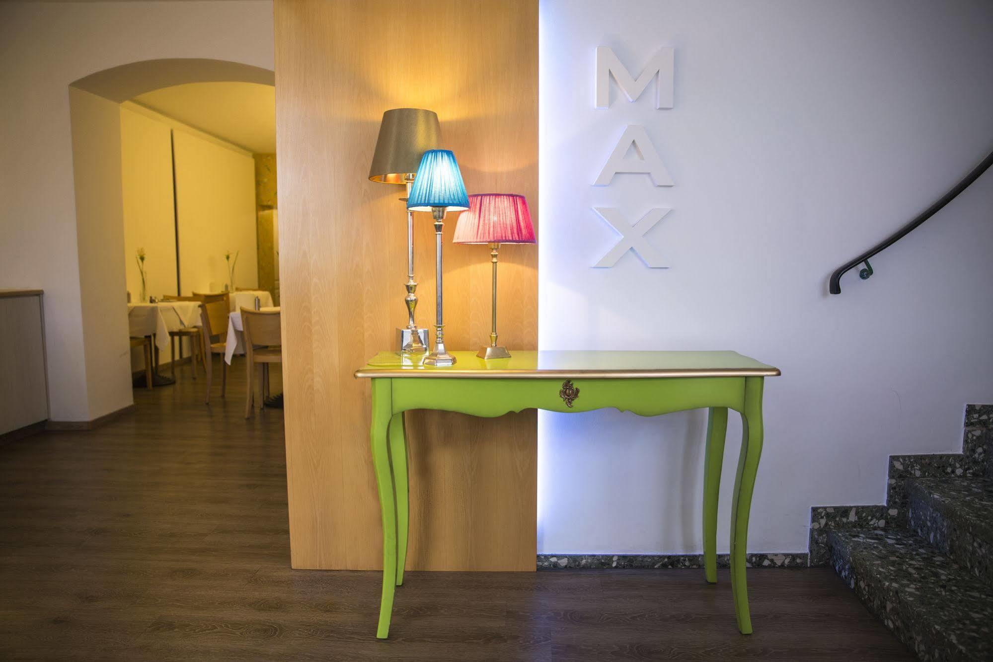 Max Hotel Duesseldorf Self-Check-In Exterior foto